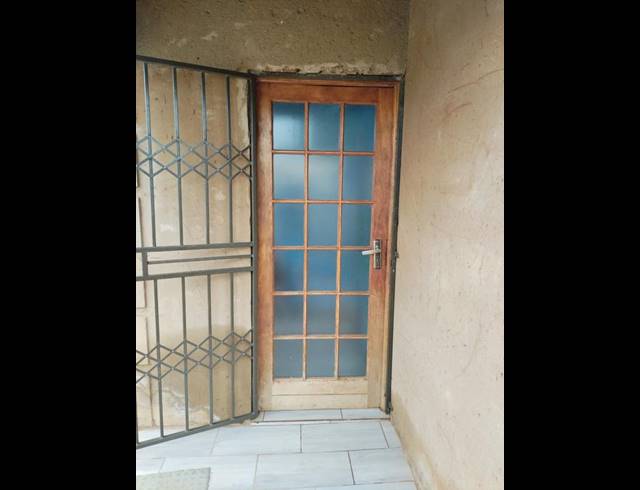 2 BEDROOM HOUSE FOR SALE IN RONDEBULT